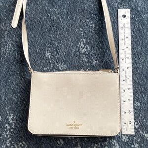 Kate Spade Beige Crossbody Bag EUC